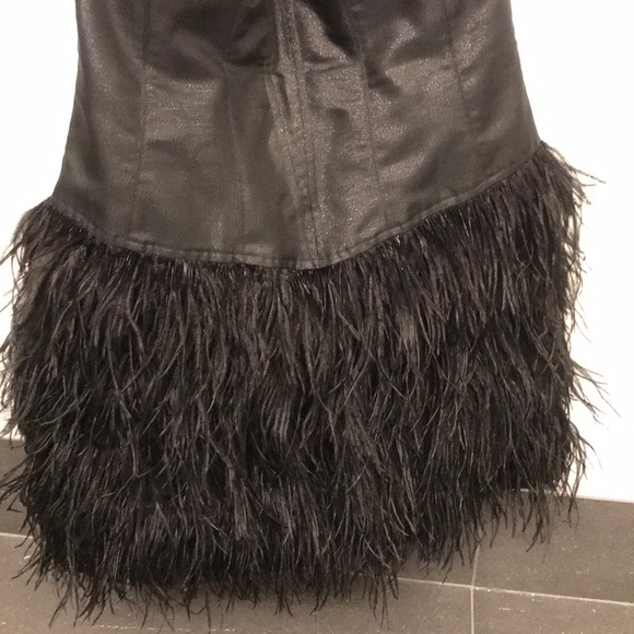 Bustier feather dress - amazing for New Years - Picture 3 of 5